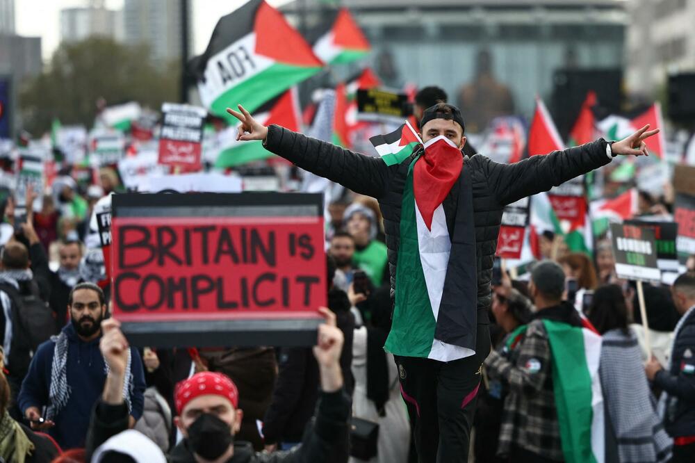 London, Palestina