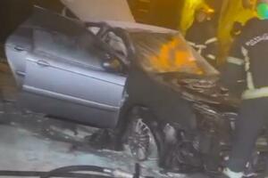 POSLE UDARA AUTO SE ZAPALIO, DVOJE POVREĐENIH U BOLNICI! Teška saobraćajna nesreća na Karaburmi, saobraćaj BLOKIRAN! (VIDEO)