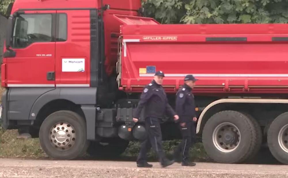 policija i vatrogasci na licu mesta nakon tragediju u rudniku