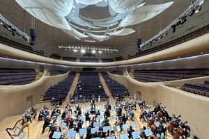 BEOGRADSKA FILHARMONIJA STIGLA U KINU: U slavu stogodišnjice orkestra nastupiće u najprestižnijim dvoranama sveta