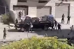 NAPADNUT KONVOJ U RAMALI: Kruži snimak uličnog obračuna, pojavila se vest da je na meti Abas, a sad stiglo zvanično objašnjenje