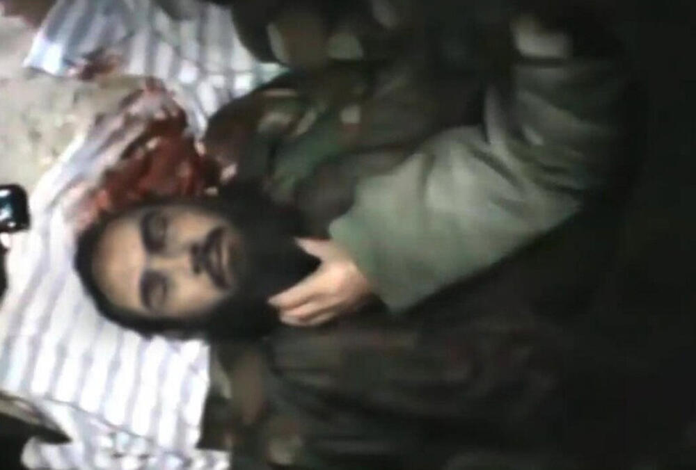 Navodno ubistvo Mohameda Sinvara 2014. prikazano pomoću veštačke krvi