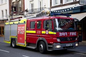 TRAGEDIJA U LONDONU! U požaru u kući izgorelo petoro članova porodice, među žrtvama i deca