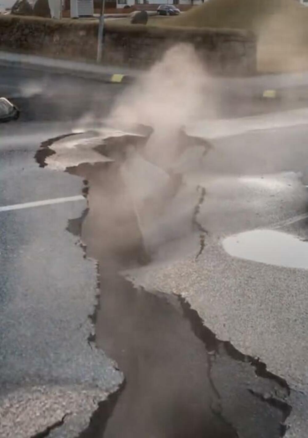 Исланд, земјотрес