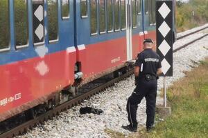 VOZ UDARIO ČOVEKA, UBIO GA NA LICU MESTA: Strašna železnička nesreća u Nikšiću