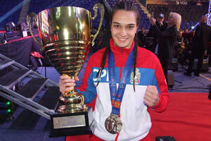 ZA NJU GRANICE NE POSTOJE! Još jedan ogroman uspeh - Sara Ćirković osvojila zlatnu medalju na šampionatu Evrope do 22 godine!