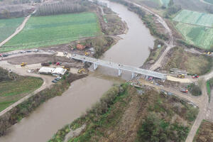 DIGAO SE KAO FENIKS IZ PEPELA: Stari most preko Zapadne Morave odnela bujica, novi završen PRE ROKA! Evo kako sada izgleda! (FOTO)