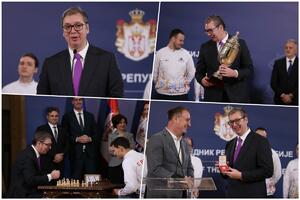 "UGLED SRBIJE DRAMATIČNO SKOČIO POSLE OSVAJANJA MEDALJE" Vučić sa šahistima: Prvi put u istoriji smo EVROPSKI PRVACI u šahu (FOTO)