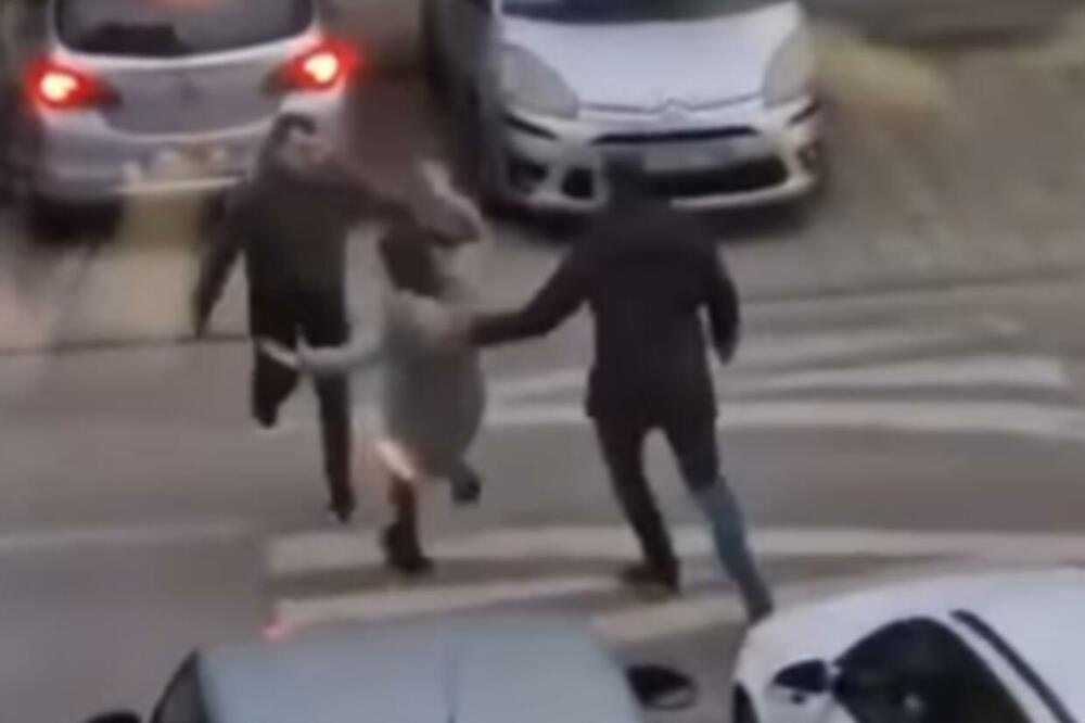 OTKRIVENA POZADINA TUČE NA PARKINGU U NOVOM SADU? Udario ženu dok joj je u autu bilo DETE: Snimak uznemirio javnost (VIDEO)