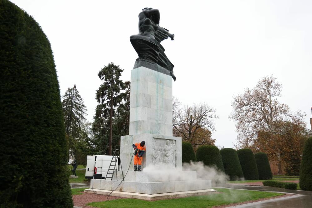 Spomenik zahvalnosti Francuskoj
