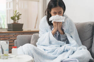 TRIDEMIJA PUNI DOMOVE ZDRAVLJA U SRBIJI! Ovo su simptomi korone, gripa i RSV: Jedan je posebno opasan kod beba i dece