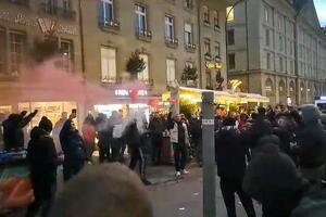 KURIR U BERNU: Šou Delija na Kornhausplacu - navijači krenuli ka stadionu na MEČ ODLUKE!