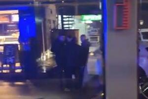 SUDAR U NIŠU, DVA AUTOMOBILA ZAVRŠILA NA TROTOARU: Policija i Hitna pomoć na terenu (VIDEO)