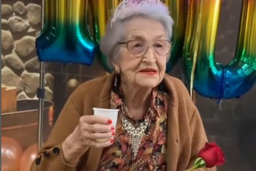 DOŽIVETI STOTU! Ludmila je u doma starih u Risnu prostavila svoj 100. rođendan! VIDEO