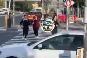 PRVI SNIMAK TERORISTIČKOG NAPADA U JERUSALIMU: Odjekuju pucnji kod autobuske stanice, ljudi u panici beže, TROJE MRTVIH (VIDEO)