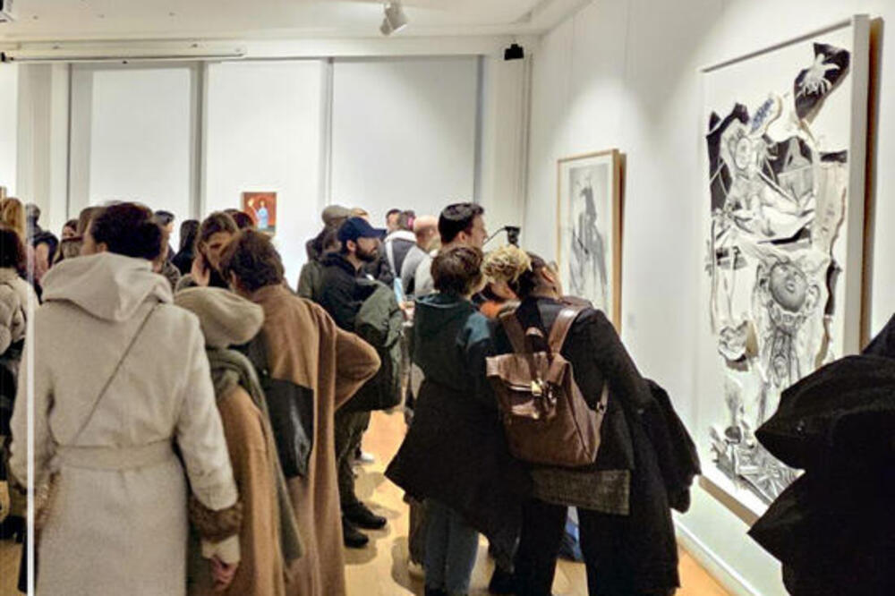 UMETNIČKE VEZE PARIZA I BEOGRADA: Izložba Muzeja grada u PARIZU okupila grupa mlađih i umetnika srednje generacije!
