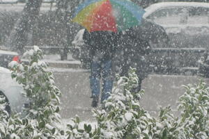 VREME JE OPASNO UPOZORAVA RHMZ: Upaljena DVA METEOALARMA, ovi delovi Srbije su na udaru!