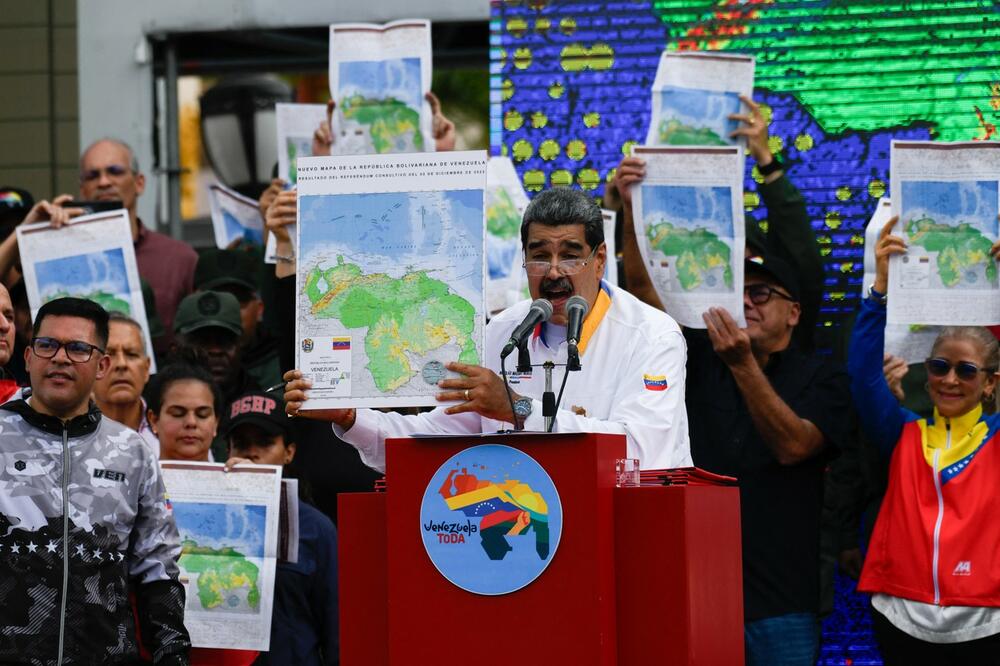 KORAK BLIŽE ORUŽANOM SUKOBU U JUŽNOJ AMERICI: Maduro potpisao dekrete o pripajanju spornog regiona DAT I ROK ZA ANEKSIJU ESEKIBA