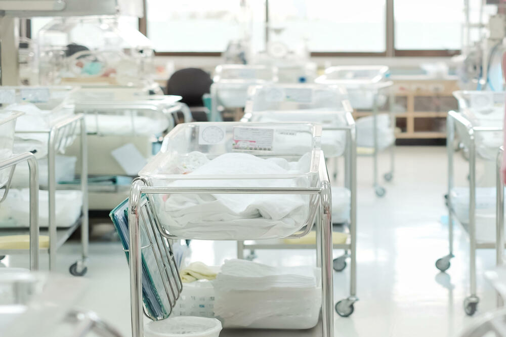 LEPE VESTI! BEJBI BUM U KRAGUJEVCU: Rođeno čak 14 beba u poslednja 24 časa
