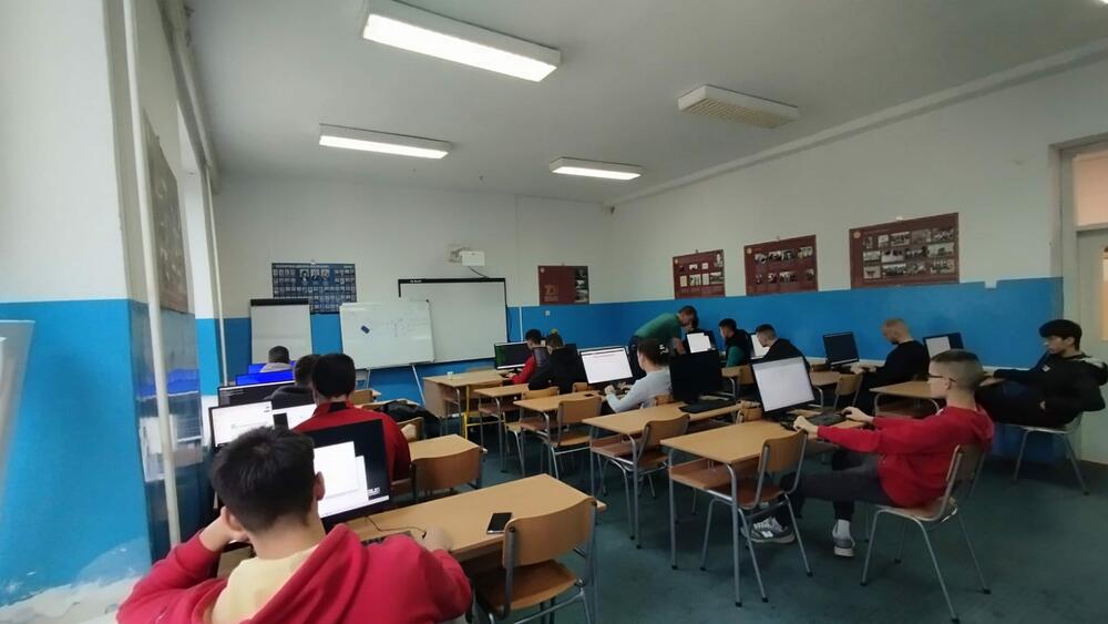 Školarci dobili nove računare