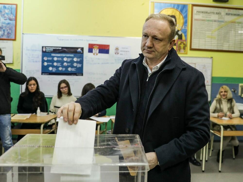 Dragan Đilas, izbori, izbori 2023, glasanje, glasacko mesto
