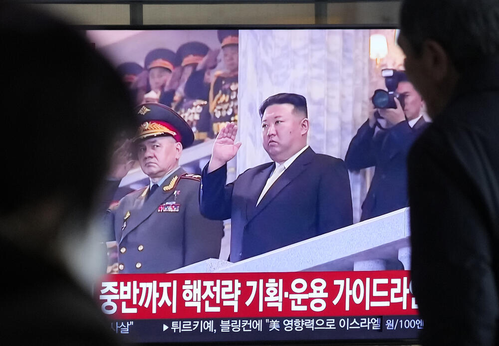 Severna Koreja, Kim Džong-un, balistička raketa