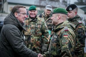 MOGUĆ BUDUĆI RUSKI NAPAD NA NATO: Ministar odbrane najavio plan za reorganizaciju armije Nemačke