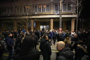 NORMALIZOVAN SAOBRAĆAJ: Završen protest ispred Republičke izborne komisije