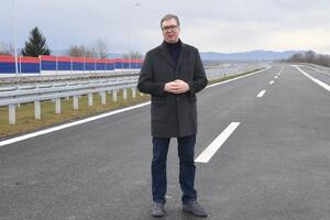 DANAS U 12.30 ČASOVA: Predsednik Vučić obilazi radove na rekonstrukciji pruge Niš–Dimitrovgrad