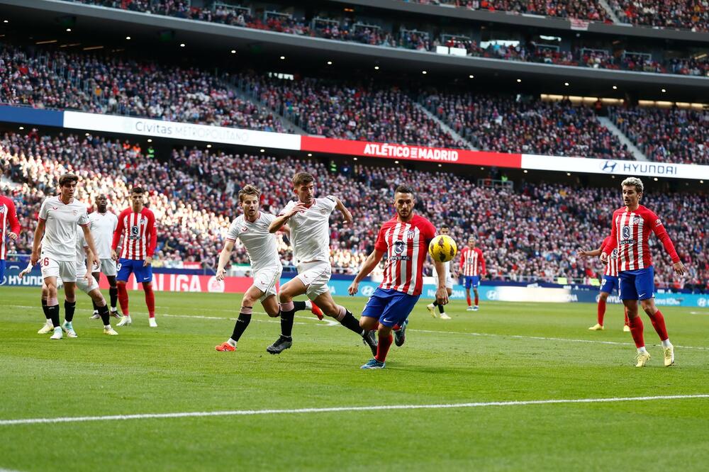 SEVILJA NEMOĆNA NA METROPOLITANU: Atletiko Madrid prestigao Barselonu na tabeli La Lige