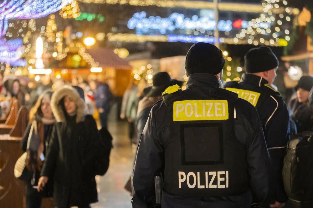 Berlin, policija, praznik