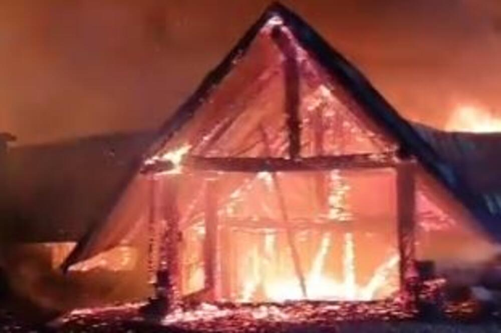 POŽAR U PRAHOVU Šestoro ljudi stradalo kada je vatra zahvatila motel, među žrtvama i dete (VIDEO)