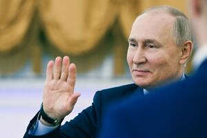 PUTIN SE ZA NOVU GODINU OBRATIO VOJNICIMA NA FRONTU: Nema te sile koja može da nas podeli i zaustavi Rusiju