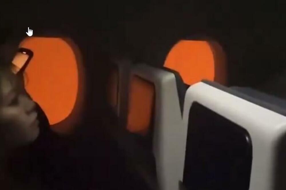 POGLEDAJTE NEVEROVATNU DISCIPLINU JAPANACA: Avion u plamenu, dim u kabini, ali putnici sede i slušaju instrukcije posade! (VIDEO)