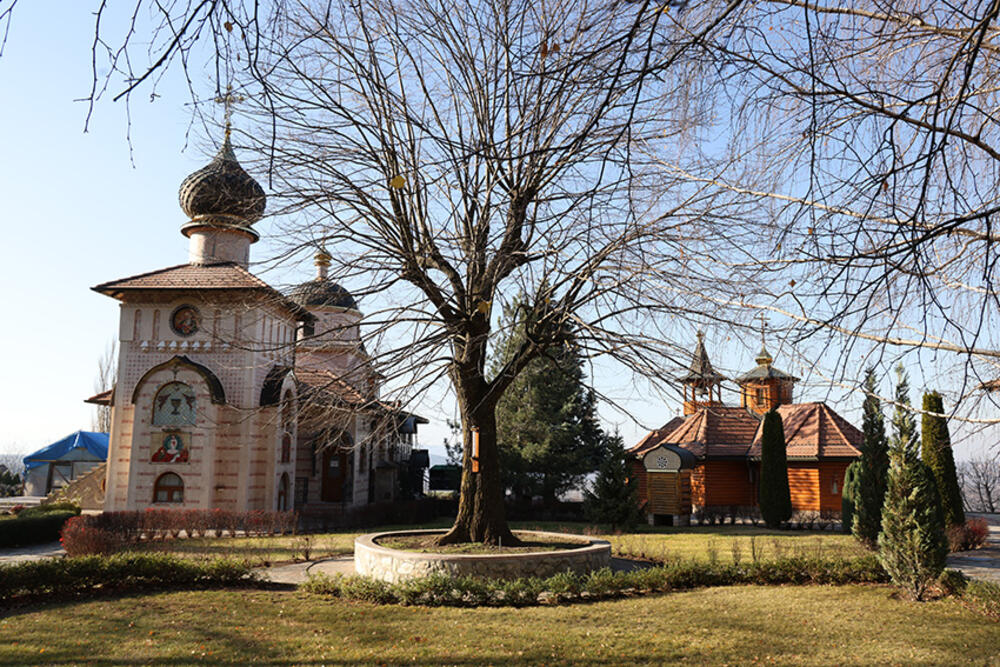 Lešje, manastir Lešje