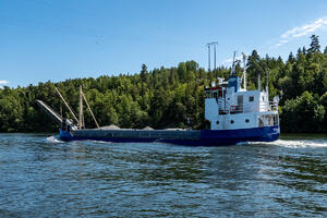 Ekološki alarm na Dunavu: Barža s 1.000 tona đubriva potopljena kod Bačke Palanke