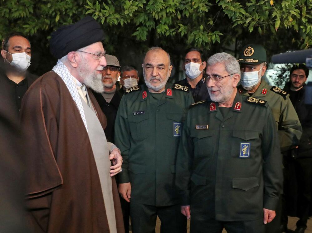 Vrhovni vođa Ali Hamnei sa vrhom iranske Revolucionarne garde