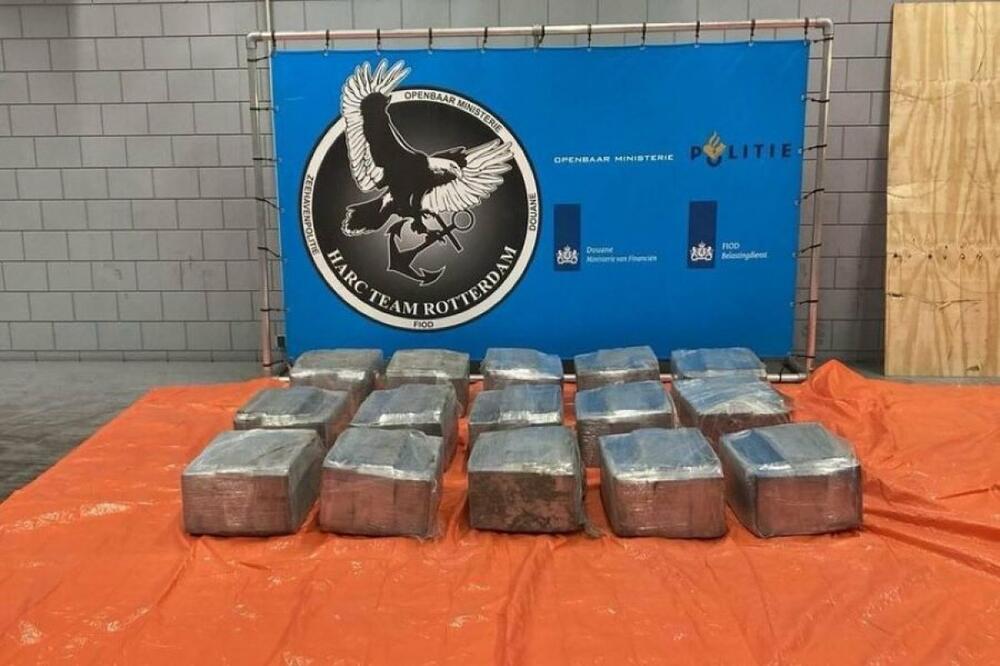 HAPŠENJE VOZAČA IZ BIH SA TROJANSKIM KONTEJNEROM BIO JASAN ZNAK Ovako je policija u Roterdamu otkrila 600 kilograma kokaina