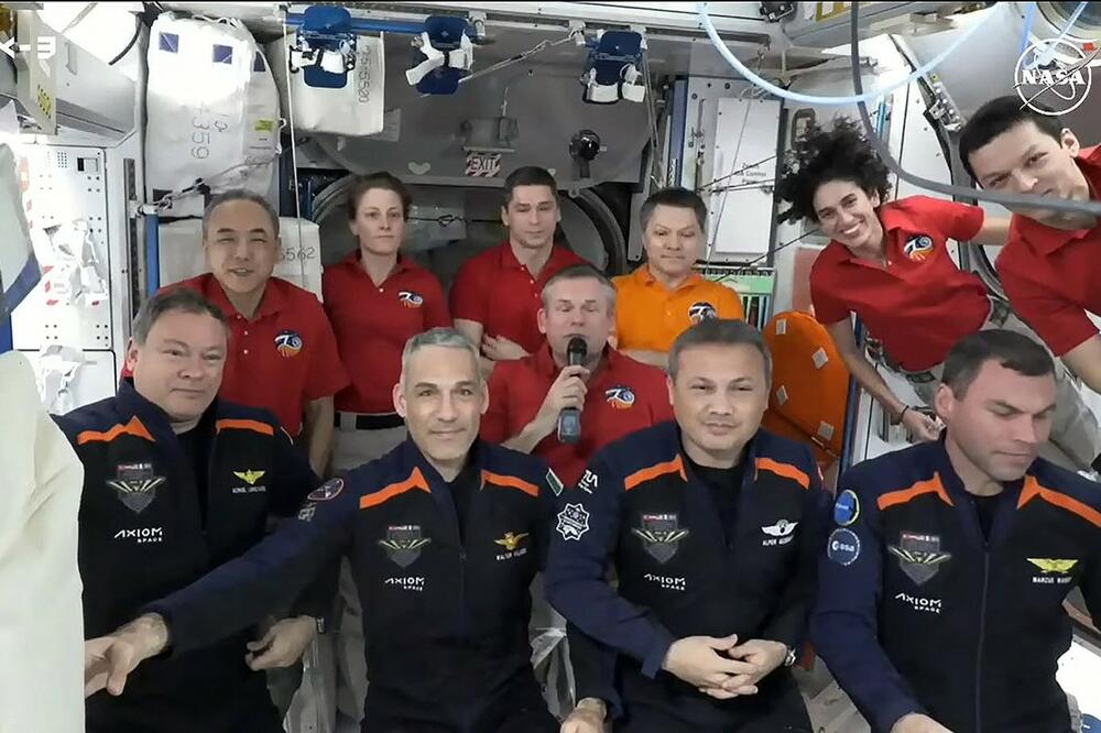 PRVI TURČIN U KOSMOSU: Nova grupa astronauta stigla na Međunarodnu svemirsku stanicu, imaće 20 važnih zadataka (FOTO/VIDEO)