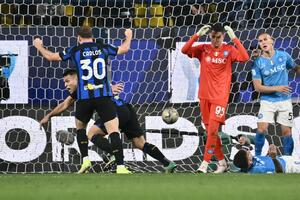 LAUTARO MARTINEZ U NADOKNADI DONEO TROFEJ NEROAZURIMA: Inter osvojio Superkup Italije