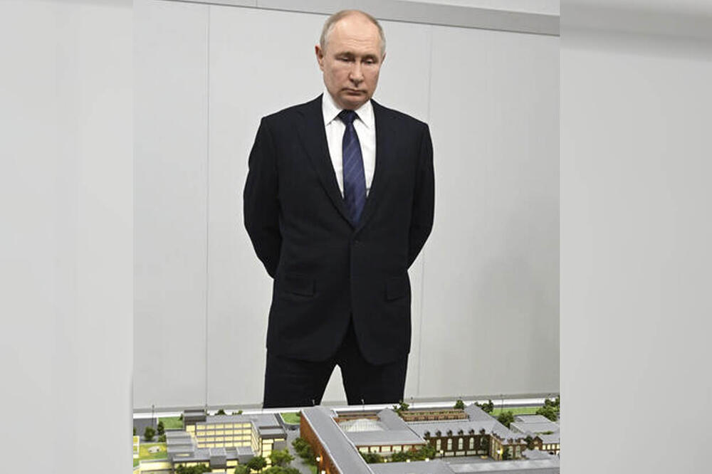 OŠTRA PORUKA ZAPADU Putin besan zbog rušenja sovjetskih ratnih spomenika: "Nisu spremni na ono što će uslediti"