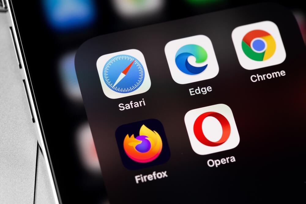 Android, Google Chrome, Safari, Opera, Firefox, Mocrosoft Edge