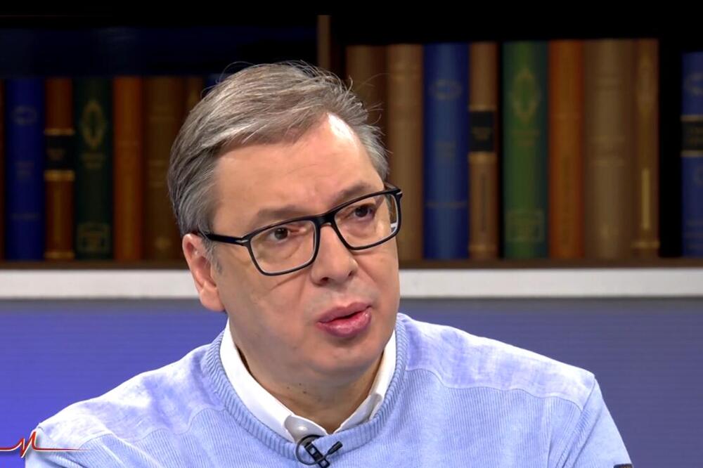 "NAPADAJU ME ZBOG TOGA ŠTO ČUVAM I ŠTITIM SRBIJU" Predsednik Vučić poručio: Predaja nije, niti će biti, OPCIJA (VIDEO)
