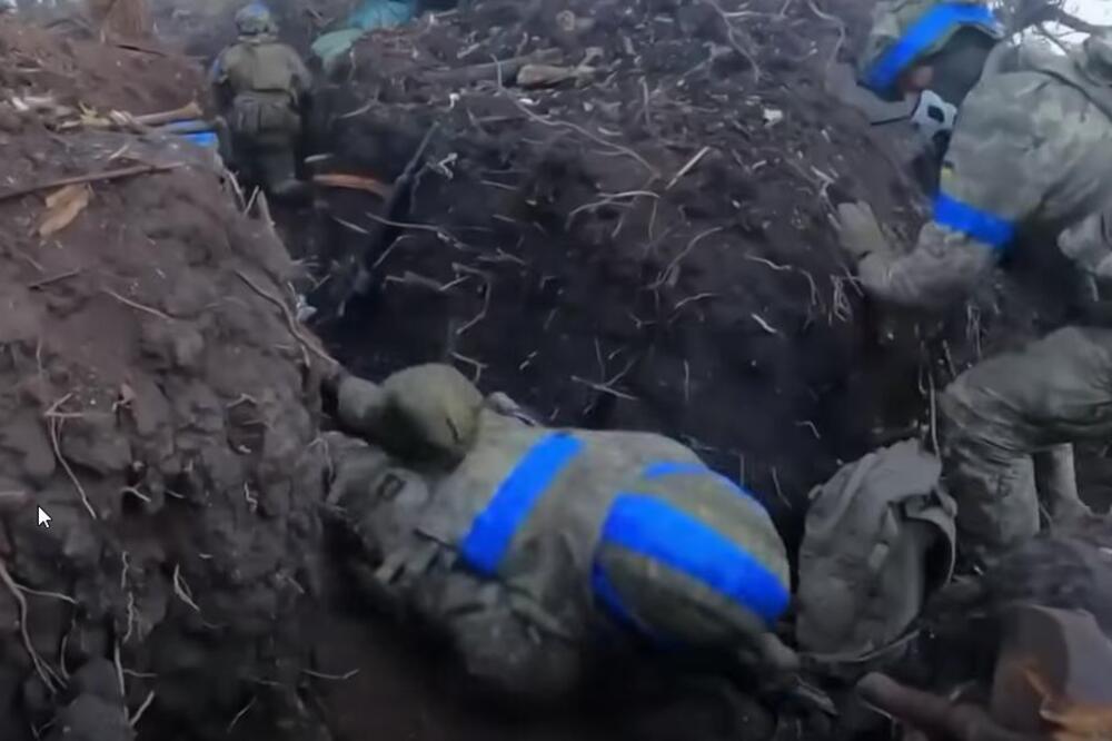 AVDIJEVKA PRED POTPUNIM SLOMOM: Jedinice oružanih snaga Ukrajine beže sa položaja i povlače se iz grada