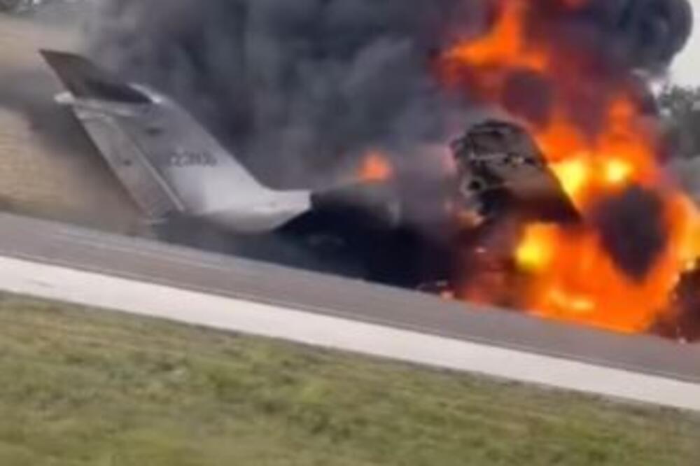 JEZIVE POSLEDNJE REČI PILOTA: Avion se zakucao u automobil na Floridi, pokušao da SLETI NA AUTO-PUT! Objavljen STRAŠAN SNIMAK