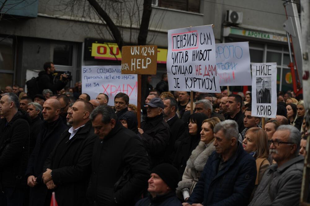 Kosovo, Severna Mitrovica, KiM, protest, protest Srba