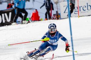 EMILIJA BLISTA, U IME ZVEZDE I SRBIJE: Veliki uspeh mlade skijašice na FIS takmičenju