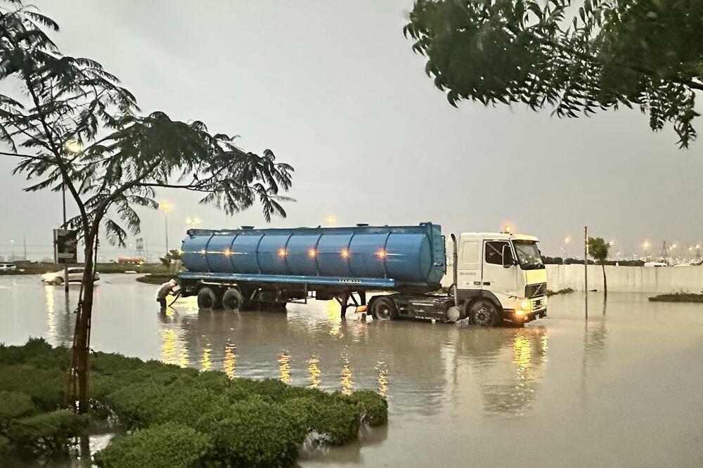 Dubaji, poplave