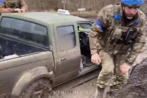 RUSI PREKINULI “KORIDOR ŽIVOTA”: Do Avdijevke se može doći samo kroz močvaru i blato! (VIDEO)