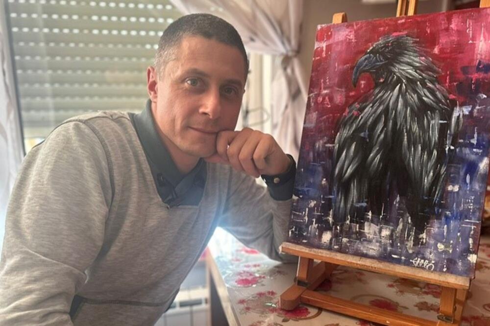 OFICIR I SLIKAR! Vojnik u duši, slikar iz hobija, Stefan oslikao simbole Srbije, orao za njega ima posebnu simboliku (FOTO)
